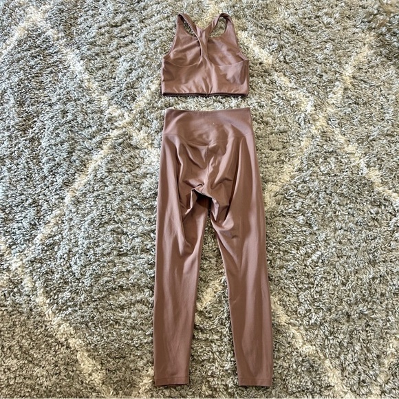 Girlfriend Collective Milo Float Bra & High Rise Float Leggings in Taupe sz S - Picture 3 of 5